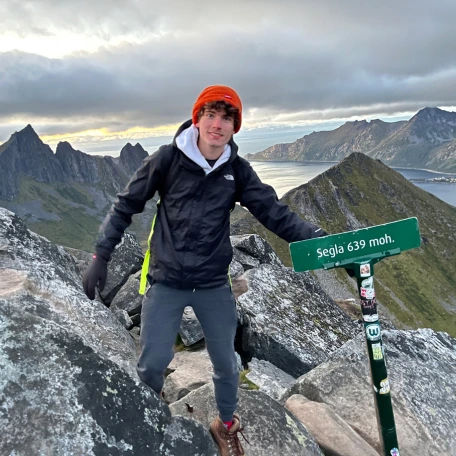Digital Media Alumni Spotlight -...